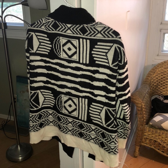 Long sleeve open front sweater size Xsmall - Picture 2 of 2